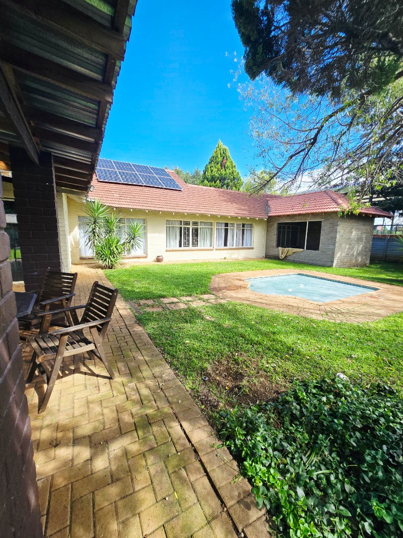 5 Bedroom Property for Sale in Flamwood North West